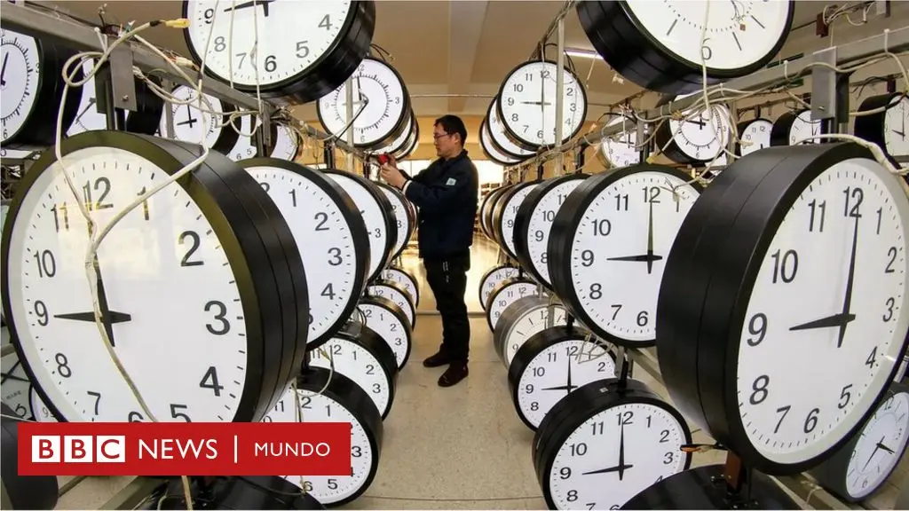 gps reloj atomico - Cómo funciona el reloj atómico